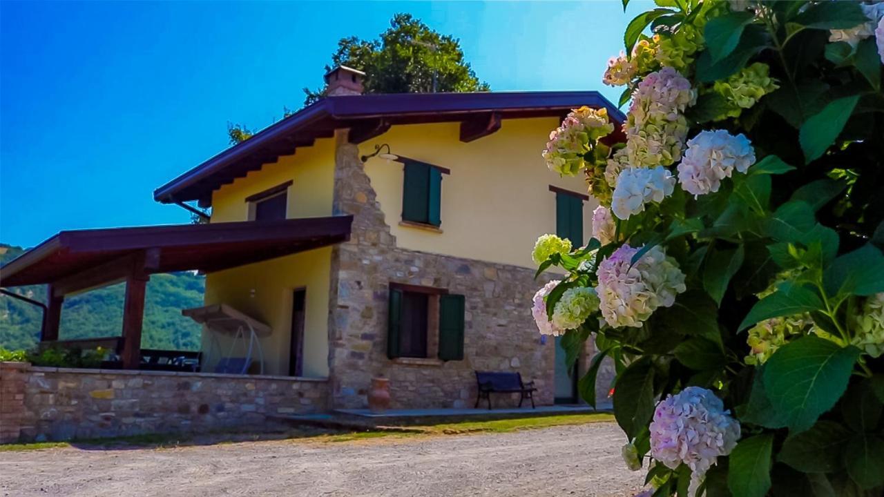 L'Angolo Di Verlano Canossa Exteriér fotografie